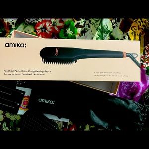 amika. brush straightener.
